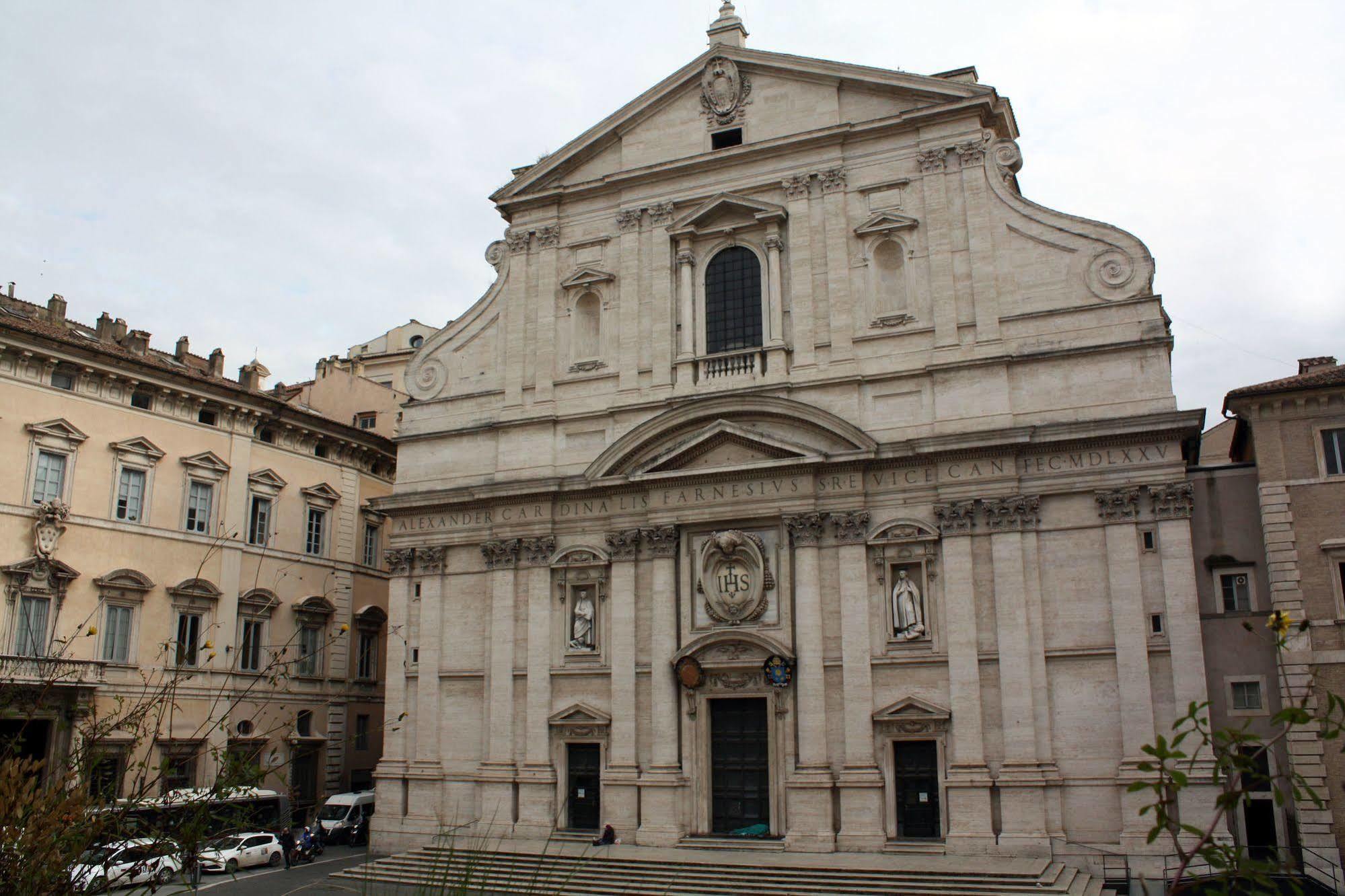 Piazza Del Gesu' Luxury Rome