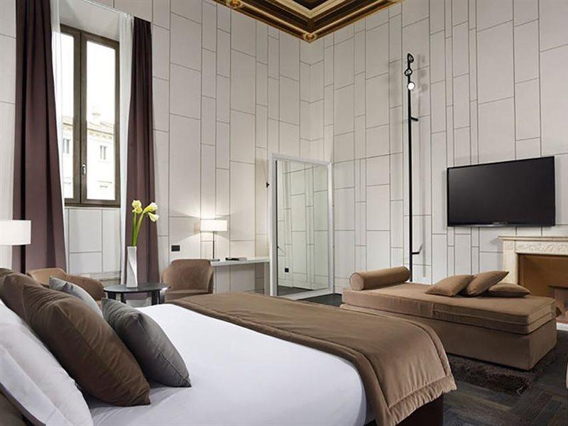 Affittacamere Piazza Del Gesu' Luxury 2*